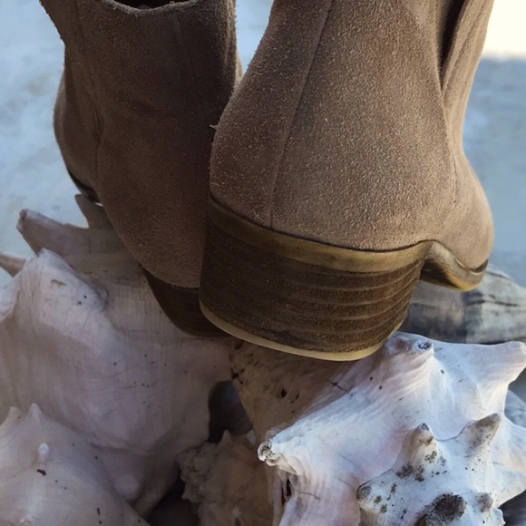Lucky 🍀 Brand Pull On Tan Suede Ankle Boots Size 7 - Picture 7 of 16